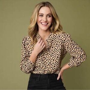 UNTUCKit Dorie button down top, 10